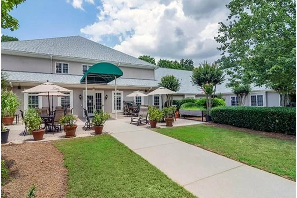 charter senior living of buford