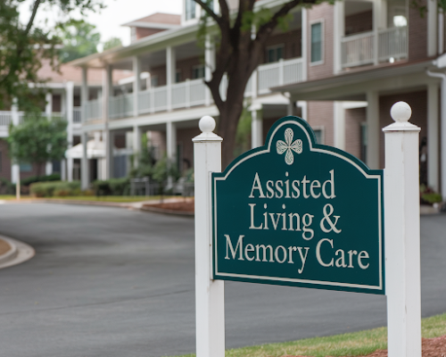 Finding the Right Senior Living in Suwanee, GA: Assisted Living and Memory Care Insights